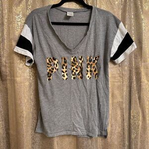 PINK Victorias Secret Gray Black White Cheetah Logo V Neck T Shirt Oversized XS